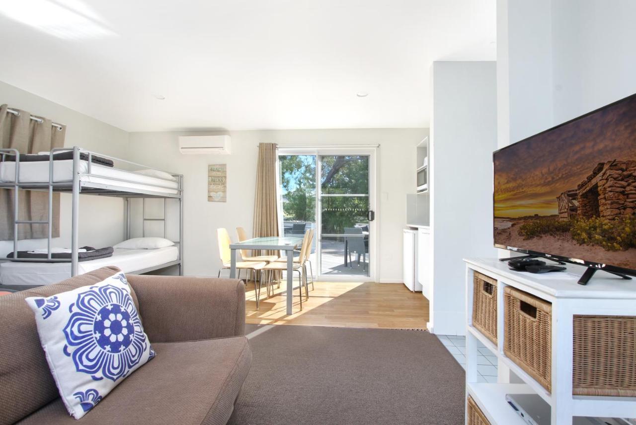Huskisson Holiday Motel Cabins Jervis Bay Exterior foto
